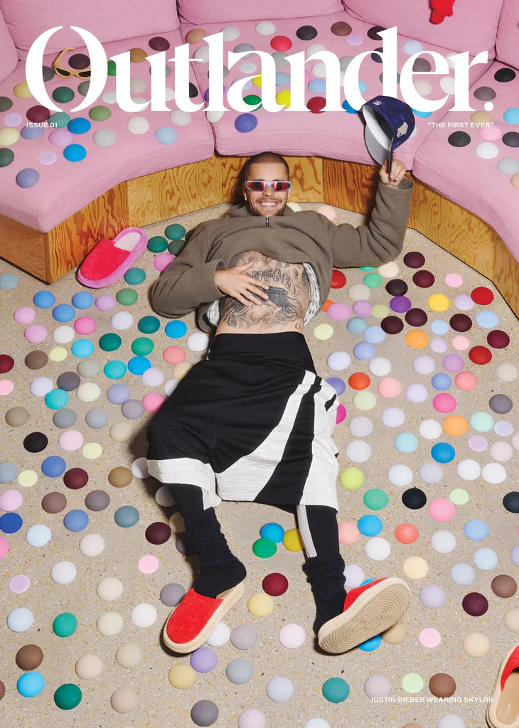 Outlander - Issue 01 Magazine